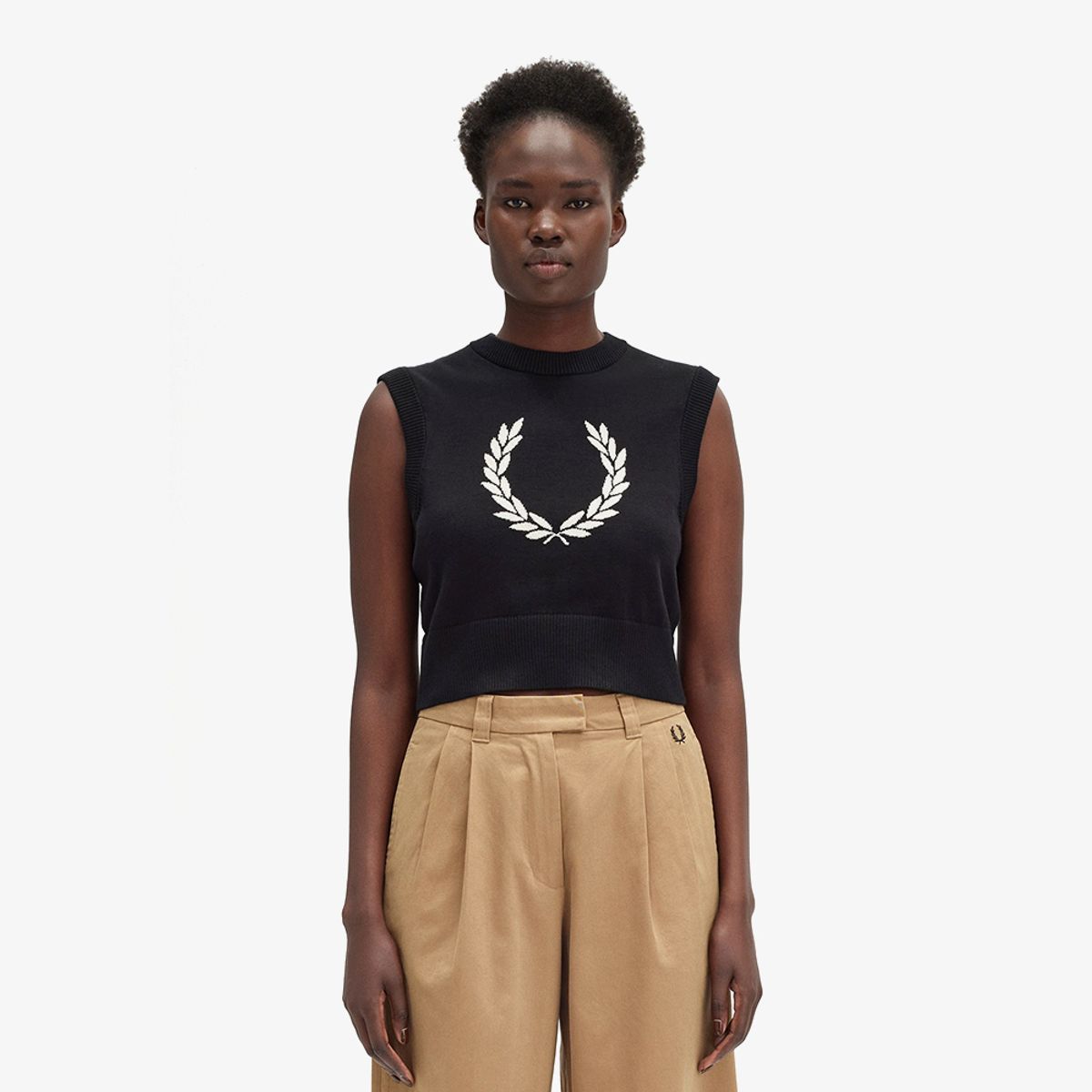 프레드페리(FRED PERRY) [Womens] 로렐 리스 니트 베스트 - 블랙 AFPF2438111-102