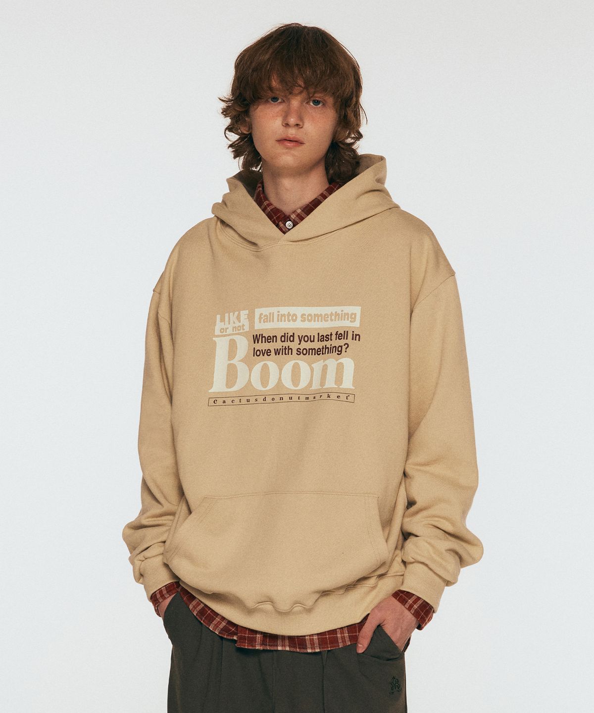 캑터스도넛마켓(CACTUSDONUTMARKET) Boom Graphic Hoodie - Beige
