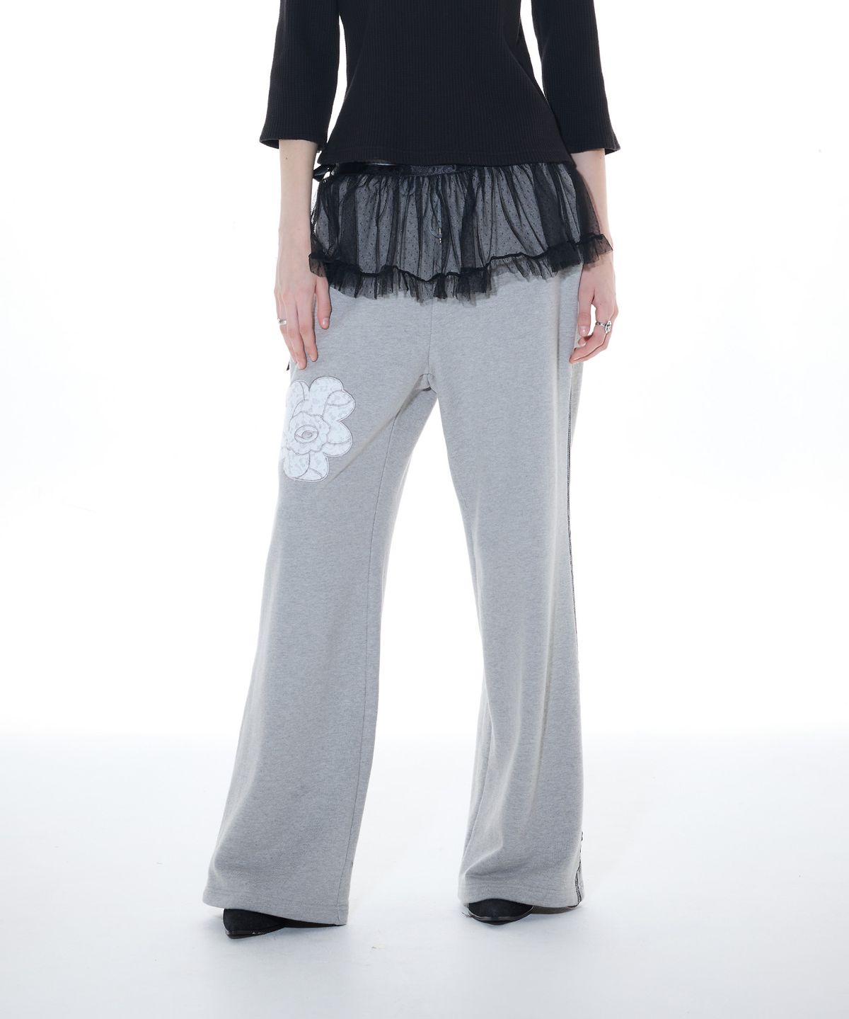 라티젠(LARTIGENT) L14 ROSE TRACK PANTS(GRAY)