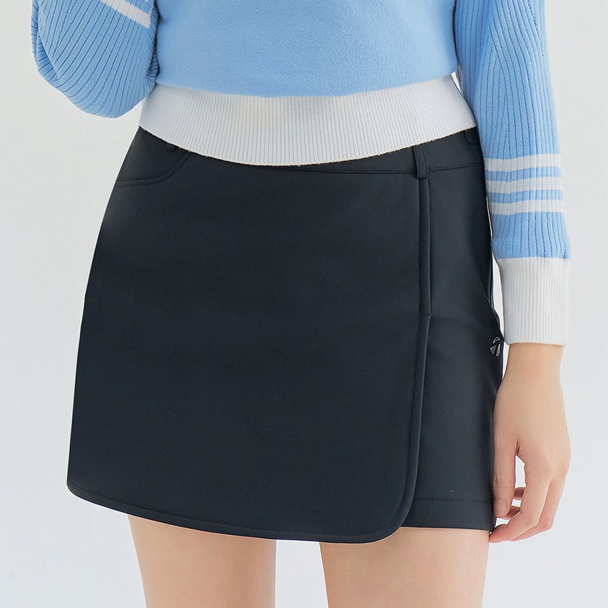 테일러메이드 어패럴(TAYLORMADE APPAREL) 여성 본딩 A라인 랩스커트 반바지 TPN-81HG92-199