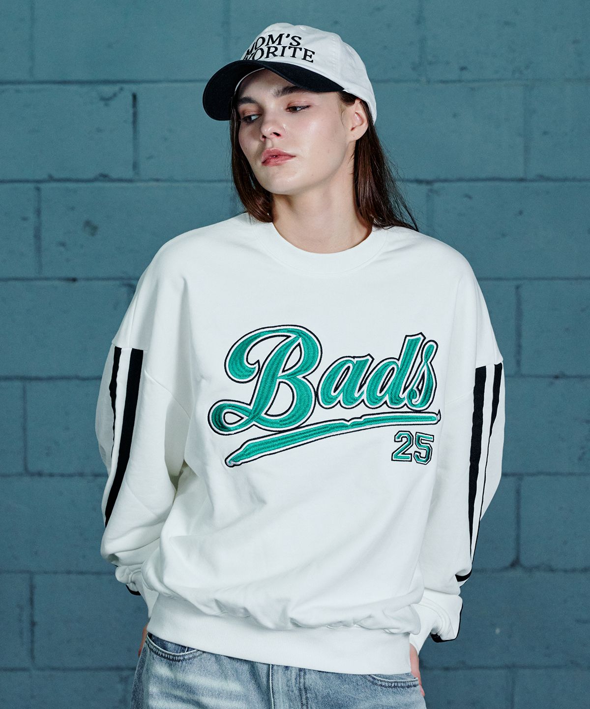 노드(NOD) Baseball team BADS Crewneck (White)