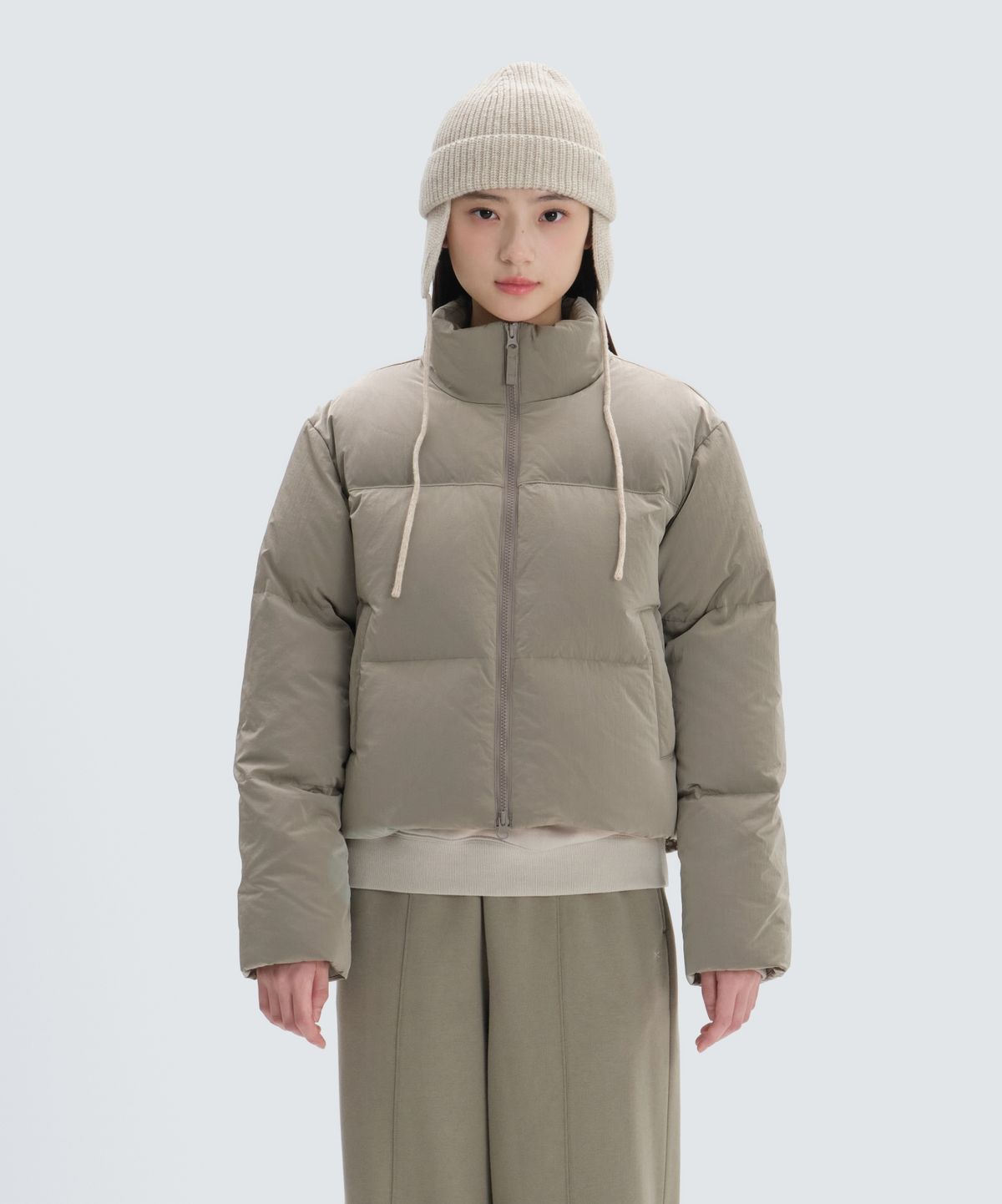 스노우피크 어패럴(SNOWPEAK APPAREL) 브라이트 여성 스탠드넥 헤비 다운 자켓 (S24WWFDJ71) Tan Gray