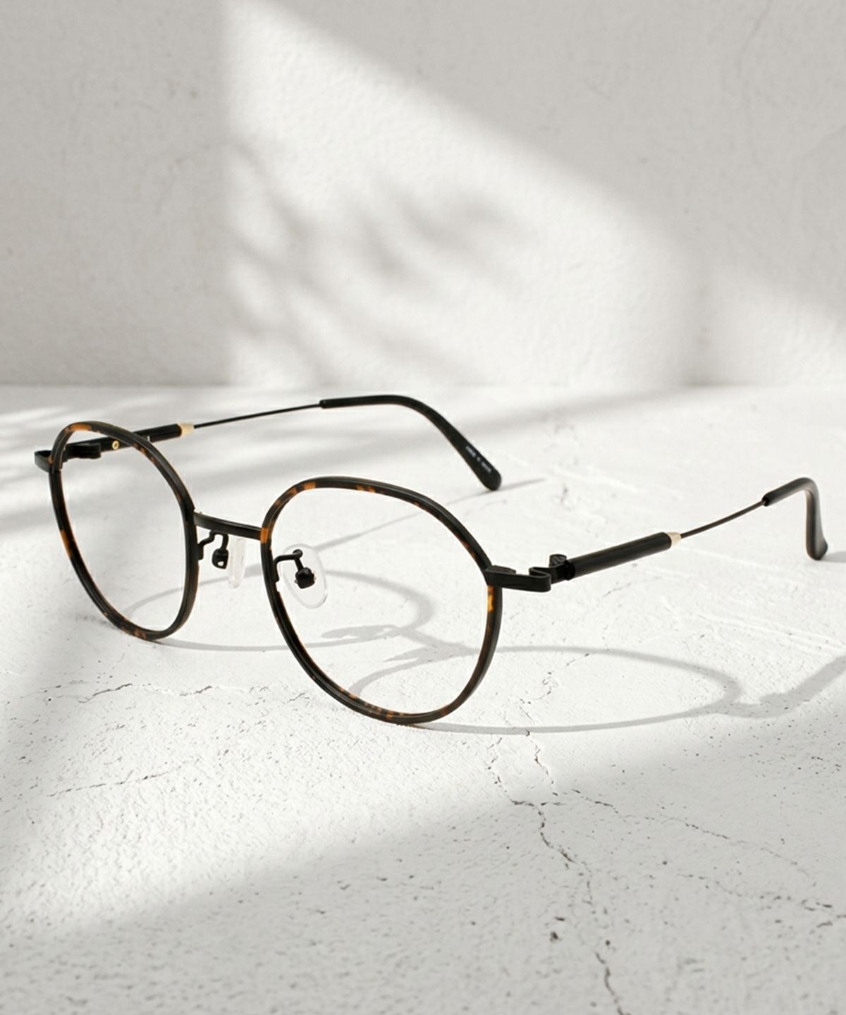 라이아이웨어(LIEEYEWEAR) TOMO-002