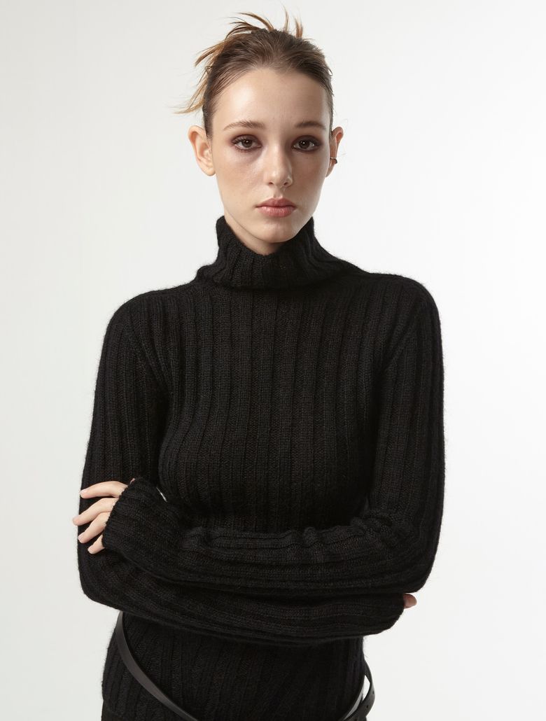 WHOLEGARMENT TURTLE NECK RIBBED KNIT (BLACK)