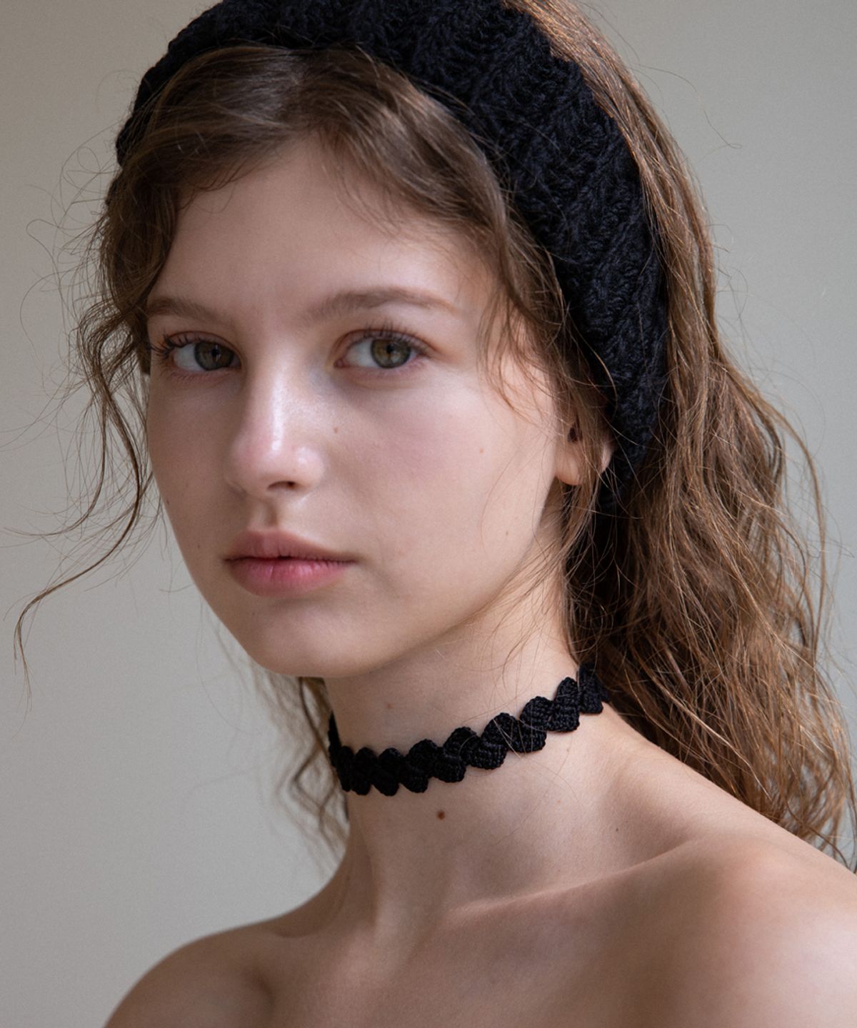 메리모티브(MERRYMOTIVE) Black silky crochet knit choker