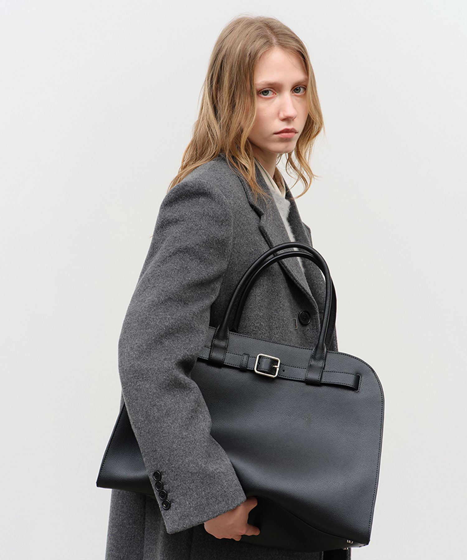 MUSINSA | DUNST FOR WOMEN BUCKLE LEATHER LARGE TOTE BAG