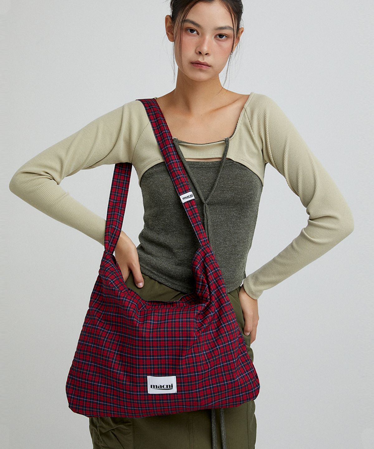 마크니(MACNI) CHECKER ECO CROSS BAG RED CHECK