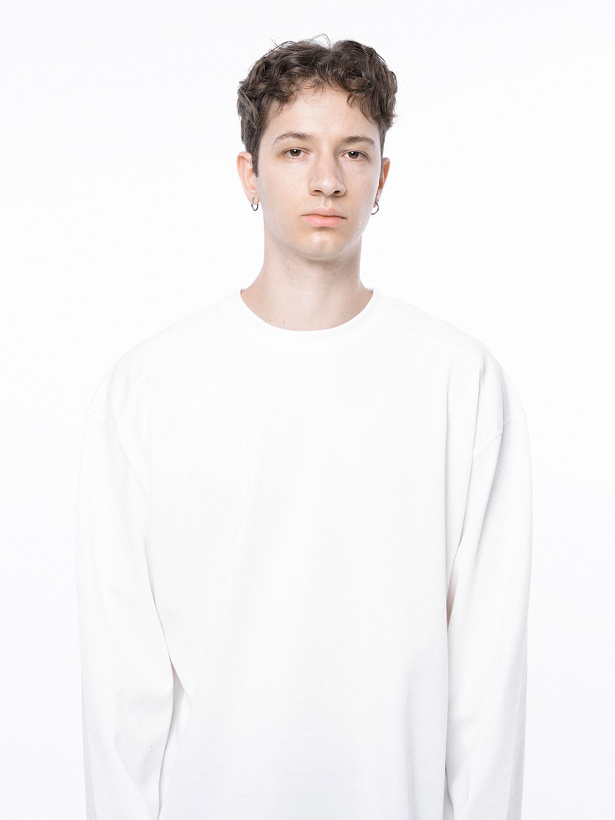 챈세스노이(CHANCE'S NOI) Ponte Slit Long-sleeved - White /M243TP02WH