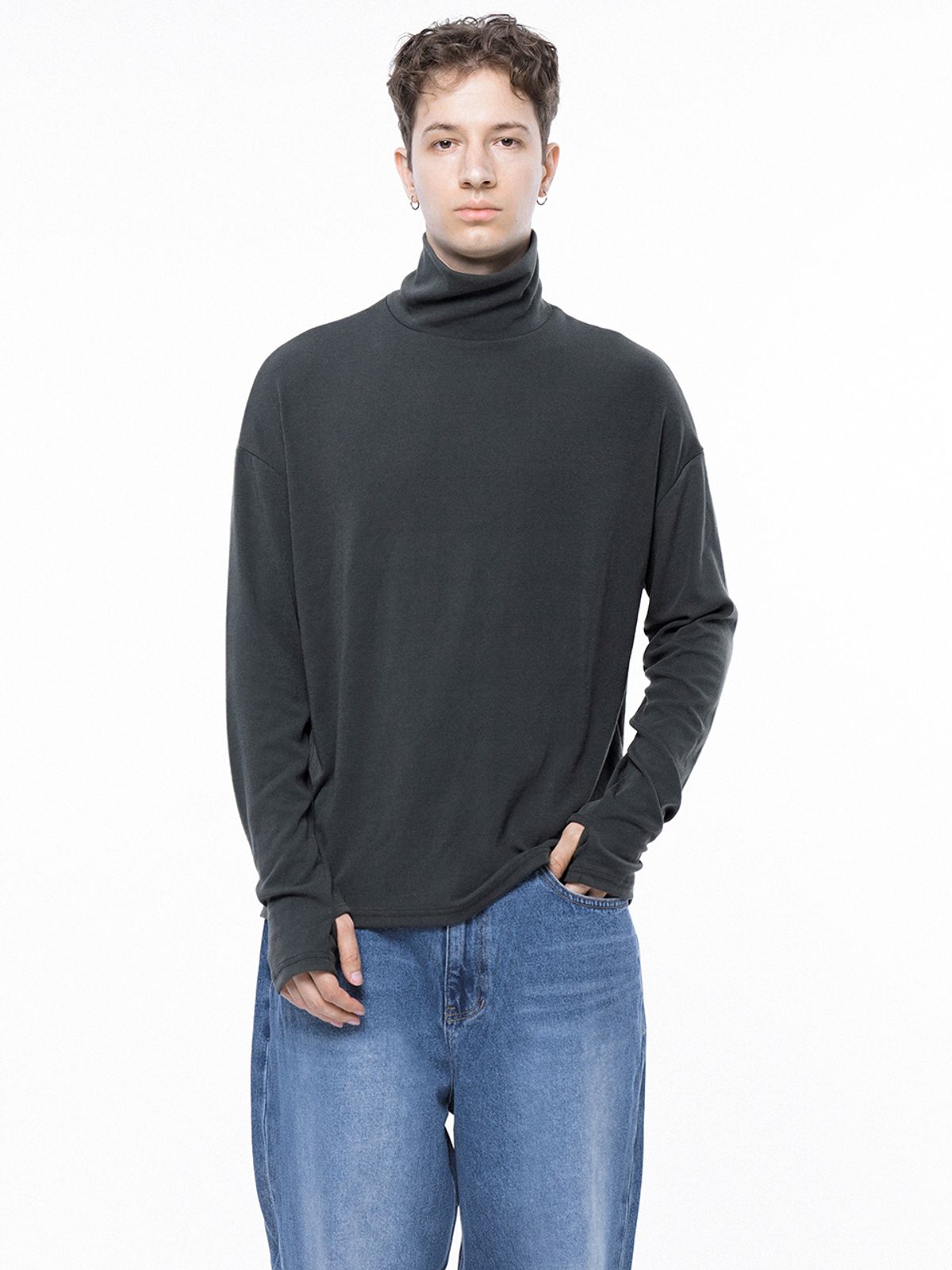 챈세스노이(CHANCE'S NOI) Spandex Finger-warmer Turtleneck - Charcoal /M243TP04CH