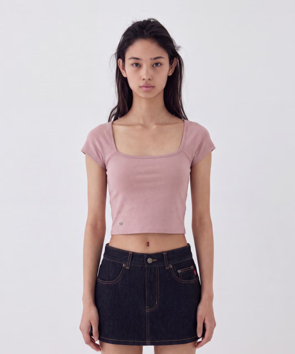 키시닝(KISYNING) Metal Symbol Square Round Neck (thick version) - Pink