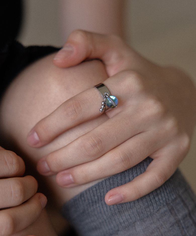 Grey moonstone bold ring