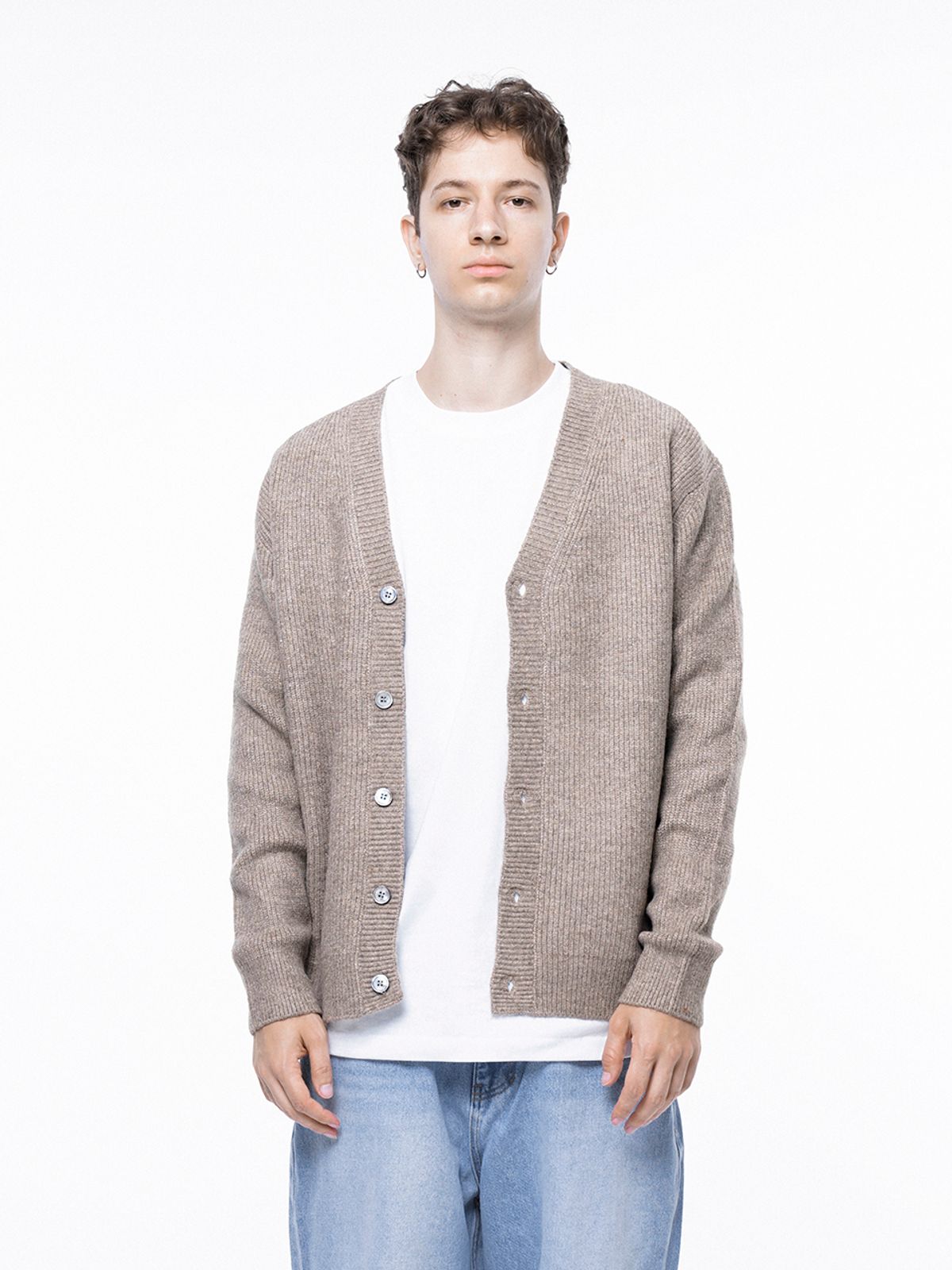 챈세스노이(CHANCE'S NOI) Dense Hazzy Y-neck Cardigan - Beige /M243OT01BE