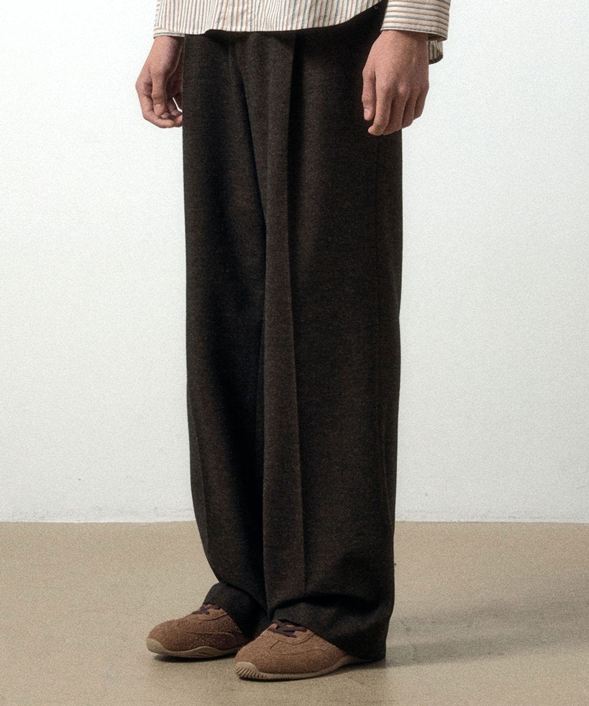 메종미네드(MAISON MINED) WOOL ONE TUCK SLACKS BROWN