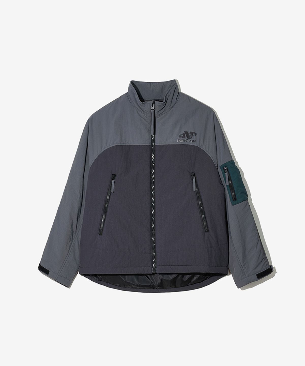 논타입(NONTYPE) BLOCKING SHORT MONSTER JUMPER (CHARCOAL)