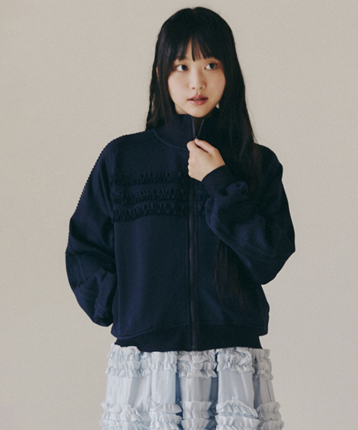 셀리테일즈(CELITAILS) FRILL TRACK ZIP-UP_NAVY