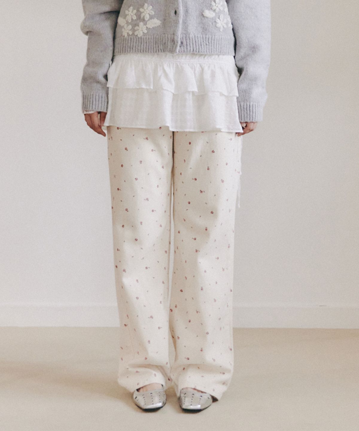 셀리테일즈(CELITAILS) FRILL POCKET COTTON PANTS_CREAM