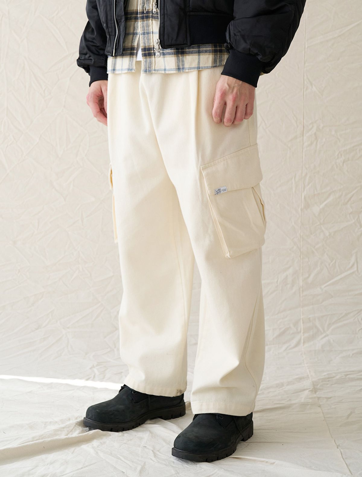 꼼소넛(COMSONNOT) Cargo Patch Banding Pants CSOp-217 (ivory) [Unisex]