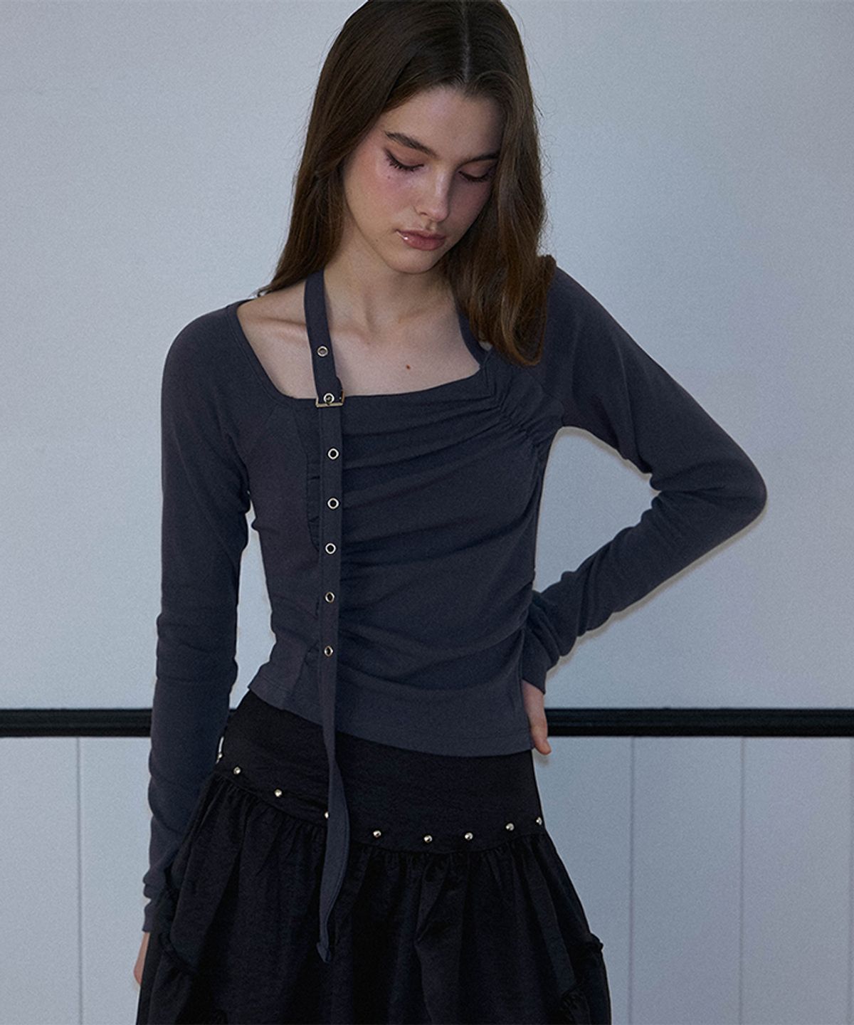 로제프란츠(ROSEFRANTZ) Eyelet Belt Long Sleeve [Charcoal]