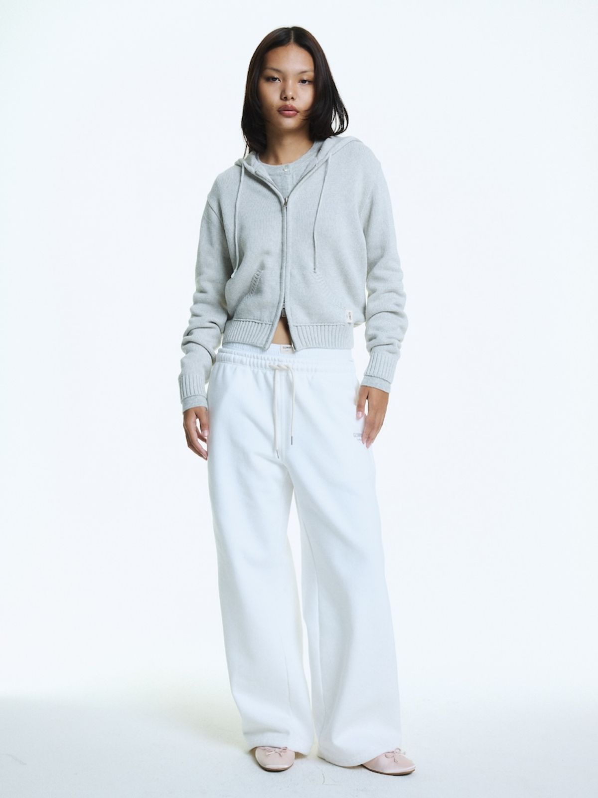 글로니(GLOWNY) G DRAWSTRING SWEATPANTS (IVORY)