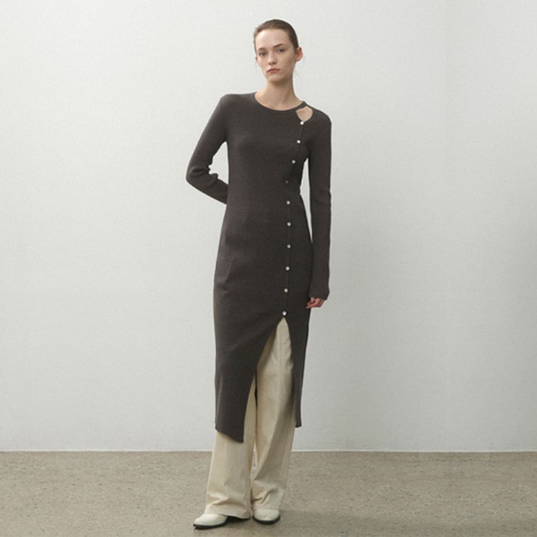 ESSENTIAL DANIEL CUTOUT KNIT DRESS(OP-6245)