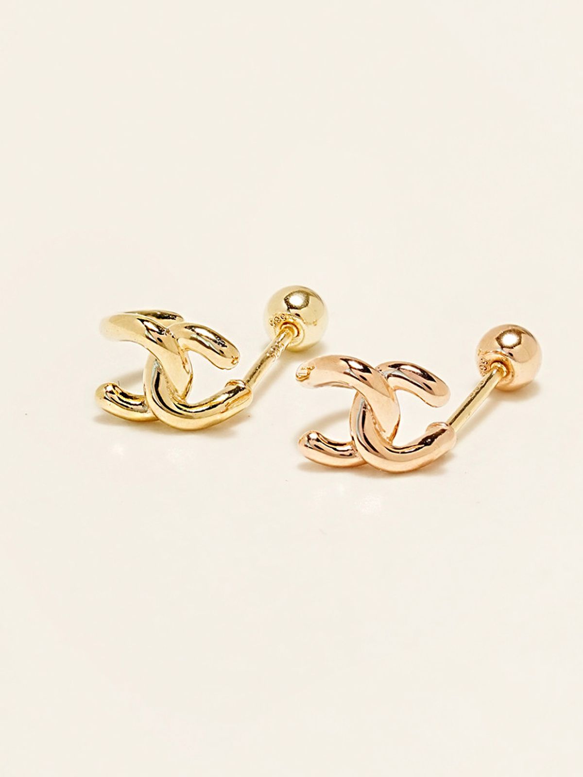 미니멀피어싱(MINIMALPIERCING) 14K 윈드 테일 링 피어싱 귀걸이