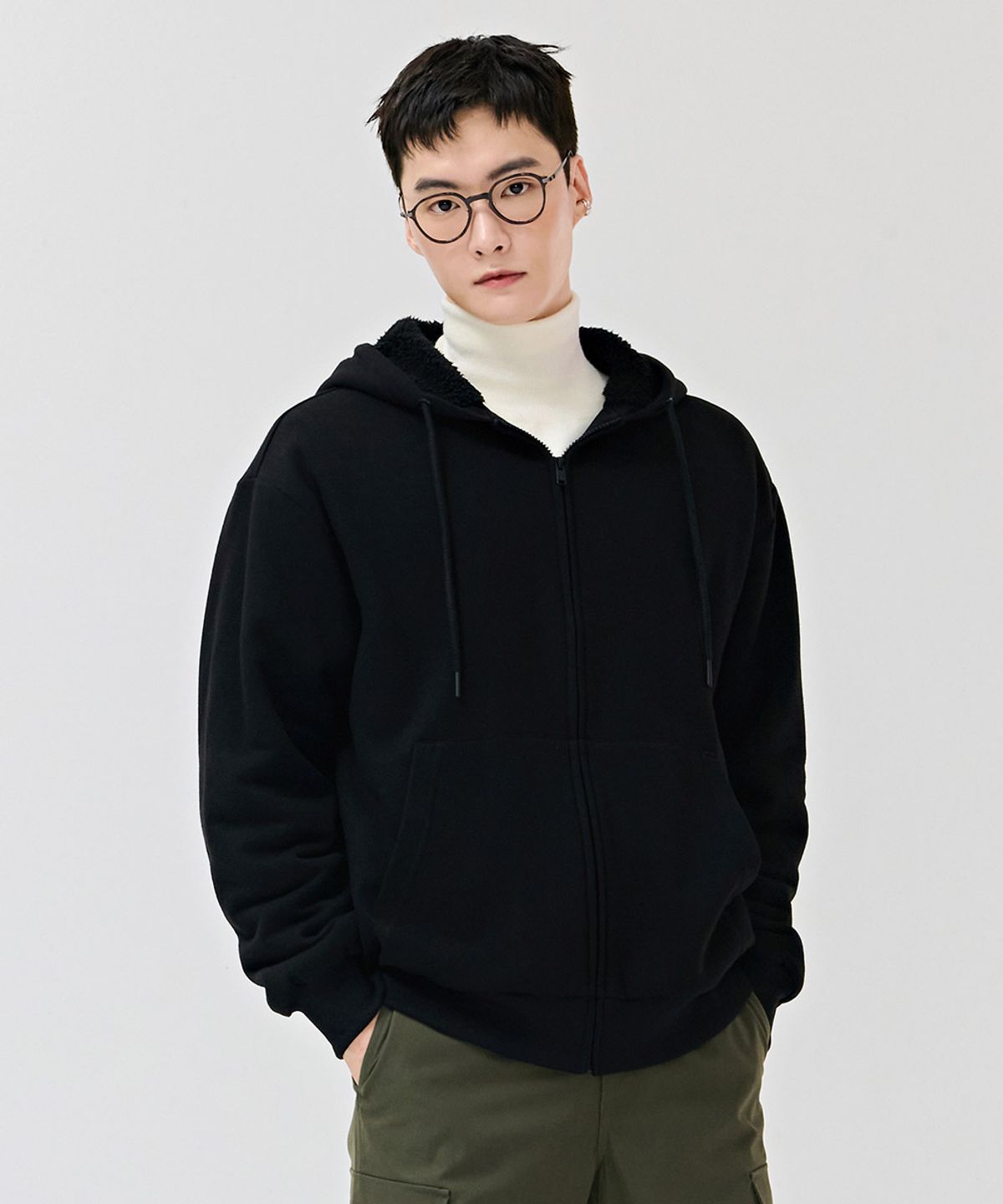 체이스컬트(CHASECULT) 공용 보아 안감 후드 집업-블랙