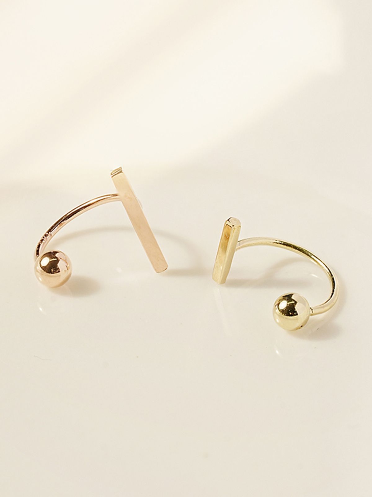 미니멀피어싱(MINIMALPIERCING) 14K 스틱 바 커브 링 피어싱 귀걸이
