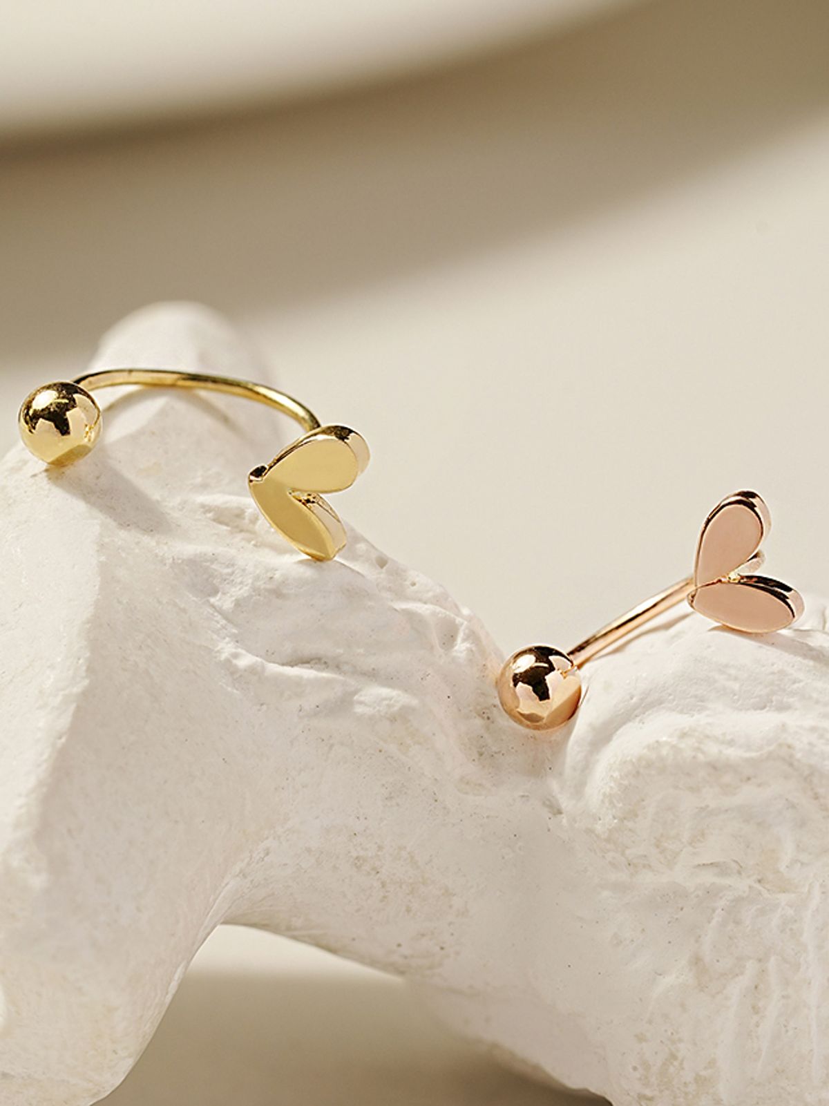 미니멀피어싱(MINIMALPIERCING) 14K 러블리 포인트 하트 커브 링 피어싱 귀걸이