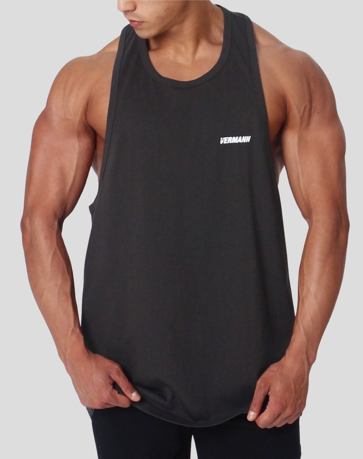 베르만 어패럴(VERMANN APPAREL) SIMPLE LOGO 딥컷 나시 3color