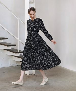 멀티 도트 루즈핏 롱 원피스