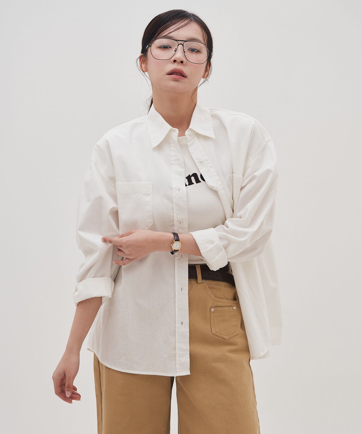 하이파이브(HYFVE) 모던 세미 아웃핏 셔츠 블라우스