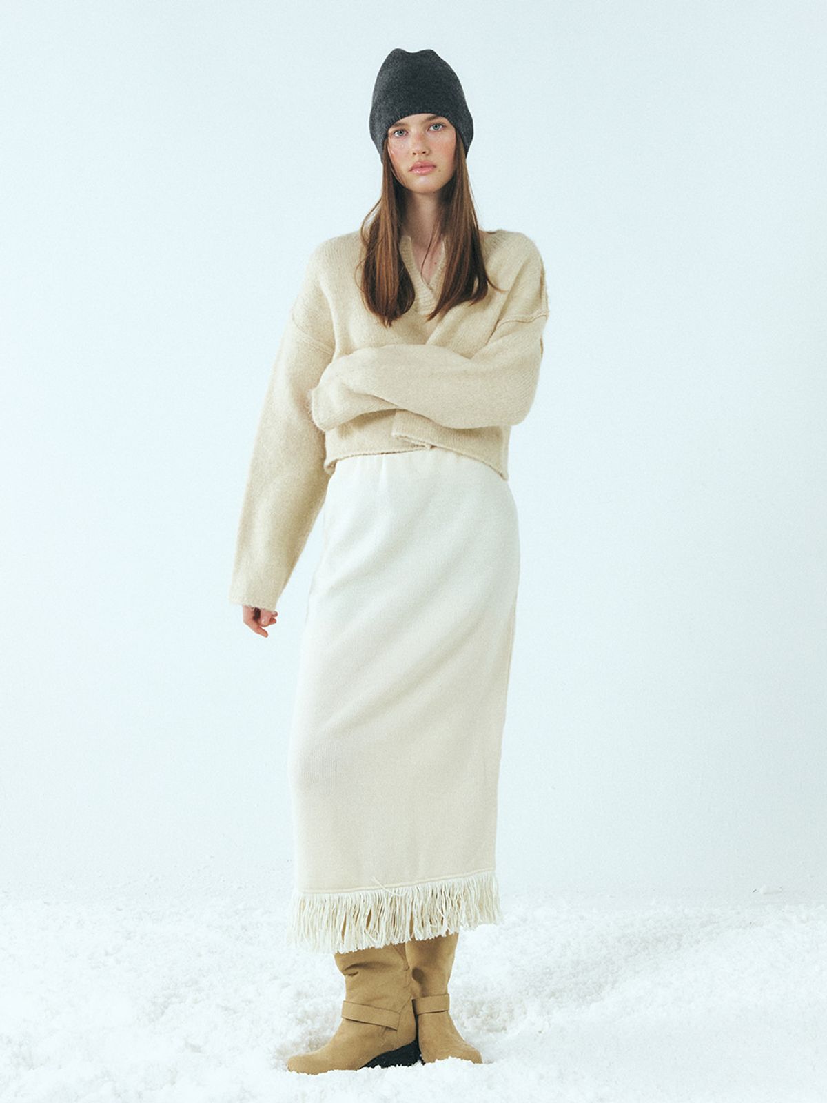 에트몽(ETMON) Fringe Knitted Skirt, Ivory