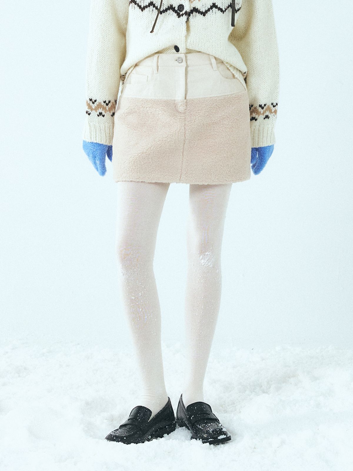에트몽(ETMON) Mixed Shearling Mini Skirt, Cream