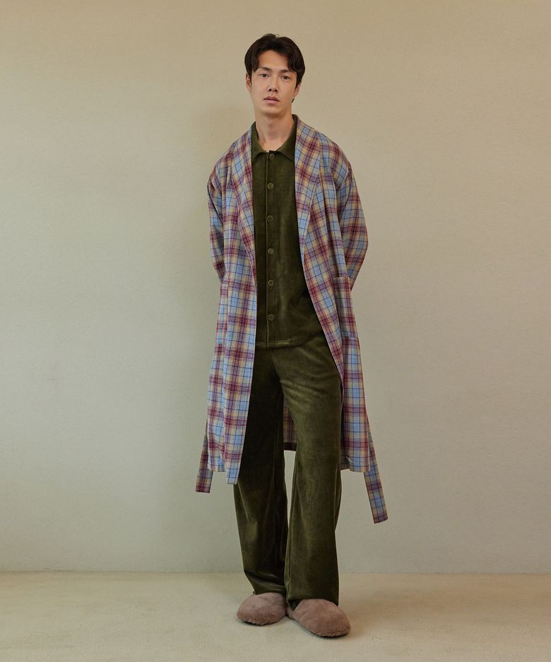 CLASSIC LONG ROBE_whisper check (men)