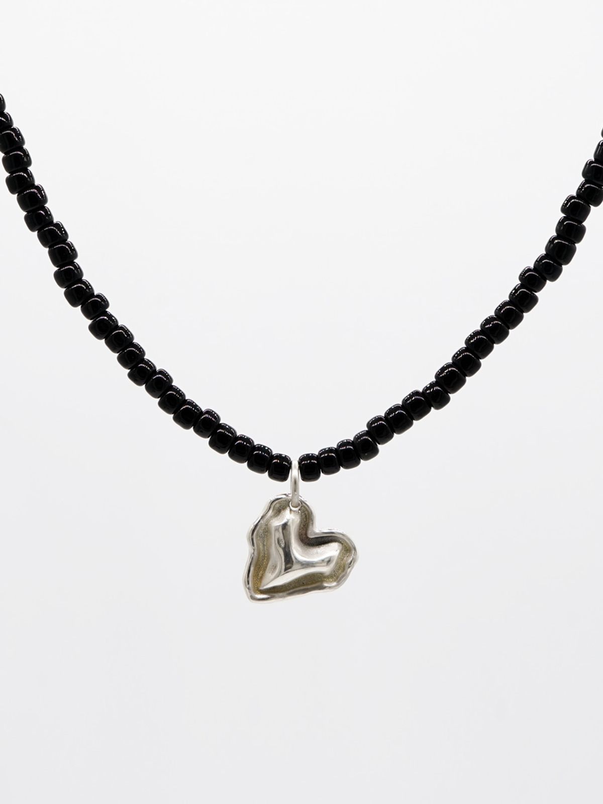 하카블랙스(HAKKABLACKS) Wave Heart Necklace