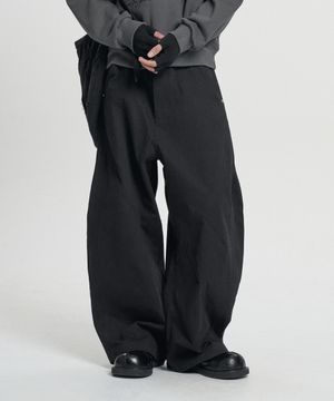 커브드 라인 다트 벌룬 코튼 팬츠 - 블랙