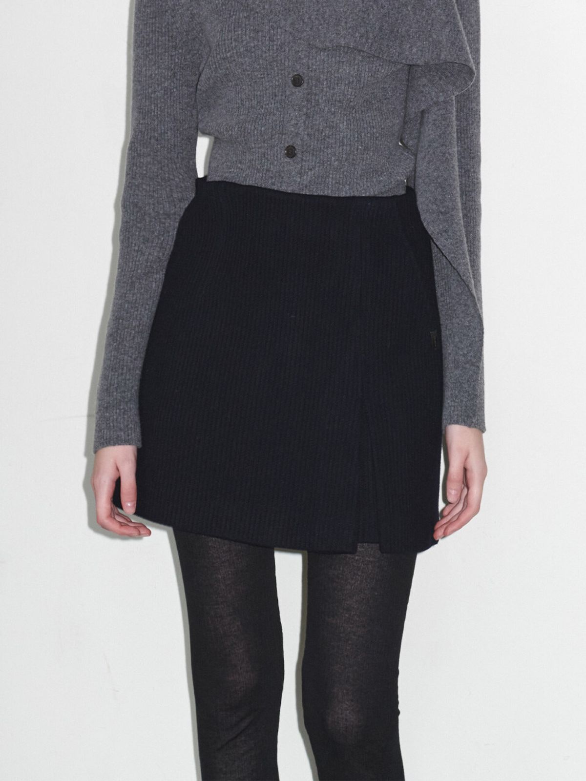 루에브르(LOEUVRE) A-line Wool Mini Skirt SW4WS920-24