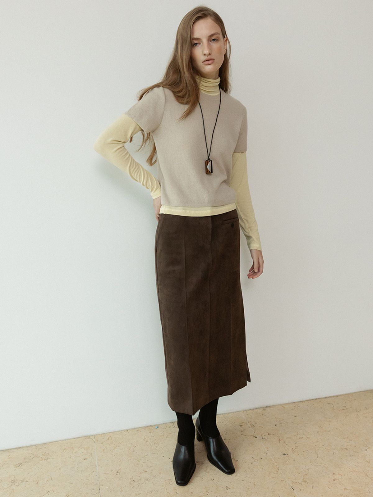 루에브르(LOEUVRE) Faux-Suede Pencil Skirt SW5XS962_3color