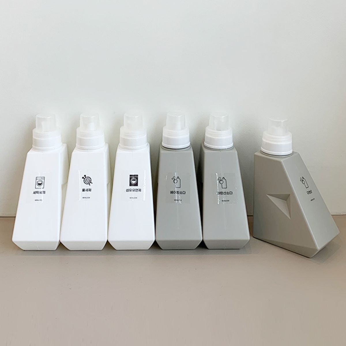 뉴앤룩(NEWNLOOK) [3pack] 폴리 삼각 세탁세제 리필공병