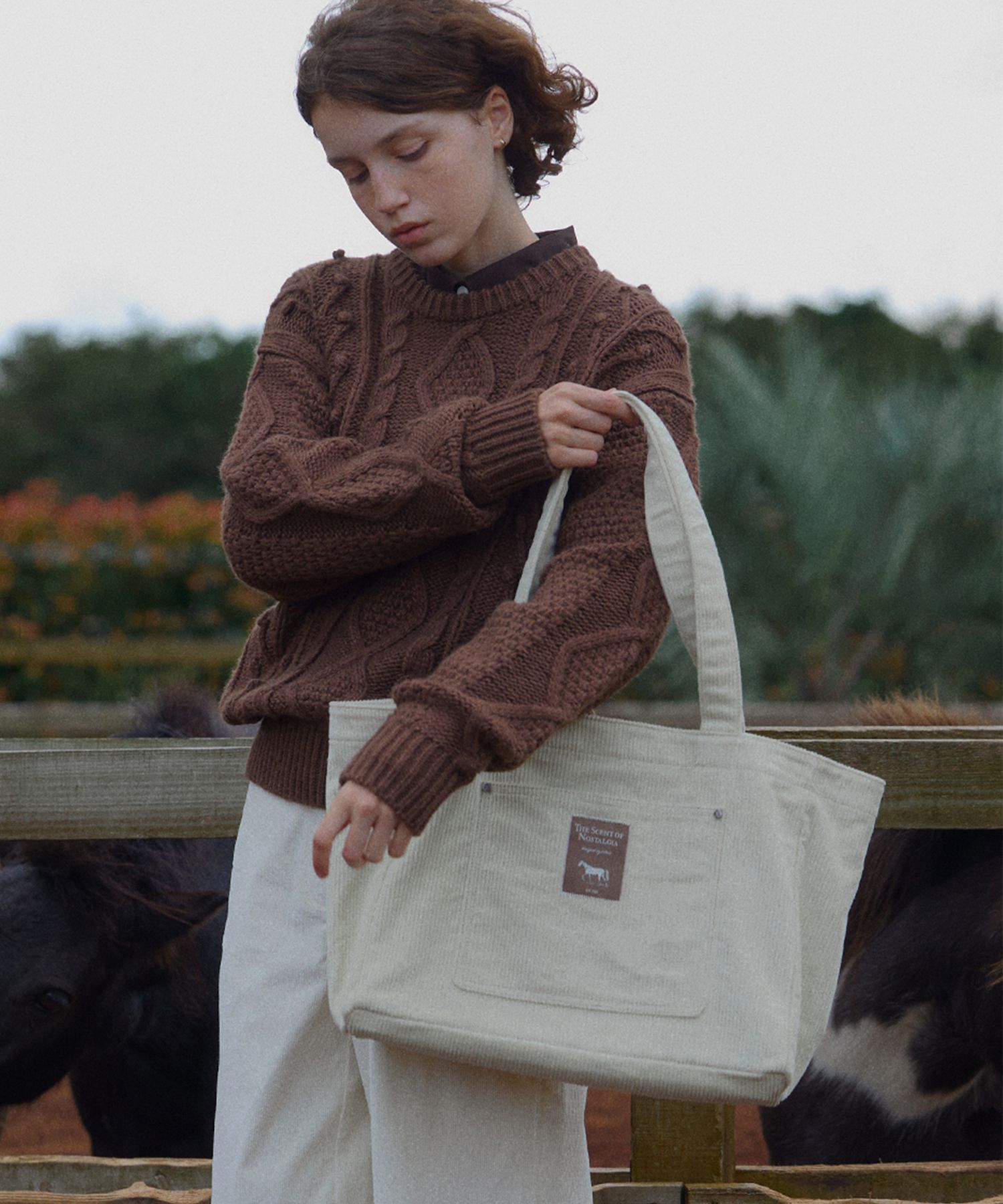 ショルダーバッグ・ポシェット FOLNUA [Exclusive Project] FOLLY SHOULDER BAG CORDUROY [2COL MUSINSA | FOLNUA FOLLY ECO BAG [CREAM - CORDUROY]