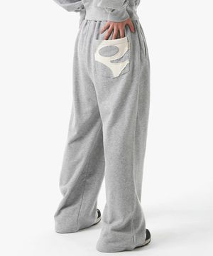 PCE POCKET APPLIQUE SWEAT PANTS (GREY)