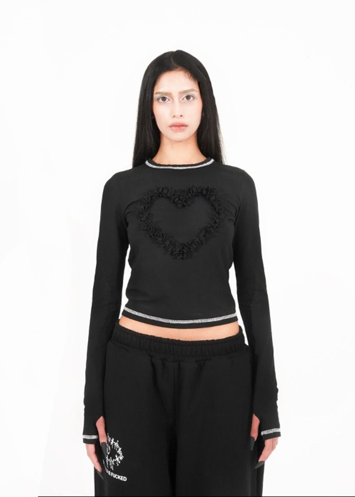 마이닝 컬렉터(MININGCOLLECTOR) HEART LONG SLEEVE TOP, BLACK
