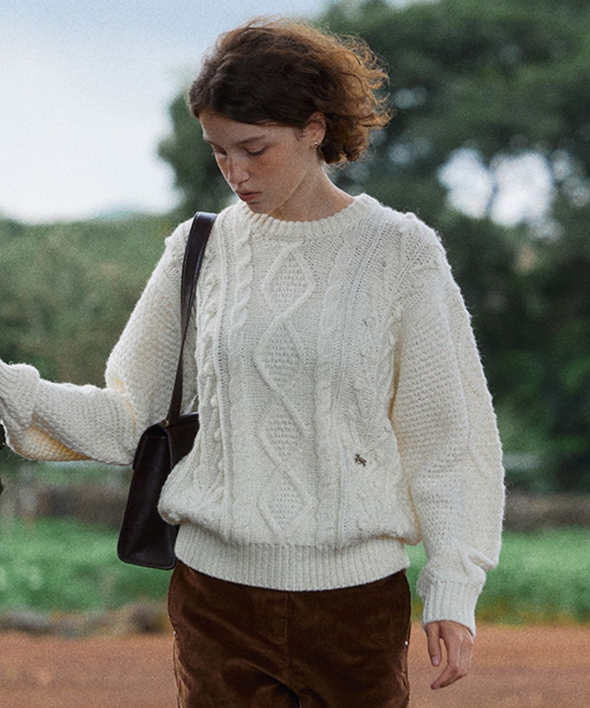 폴뉴아(FOLNUA) BUZZI BULKY KNIT [IVORY]
