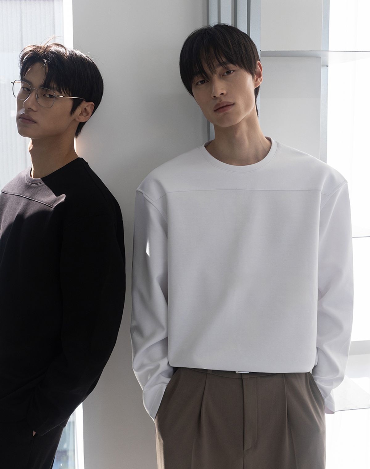 워크온바디오프(WORK ON BODY OFF) [어깨+3cm] 비와이드 오버핏 긴팔 티셔츠 (2 color)