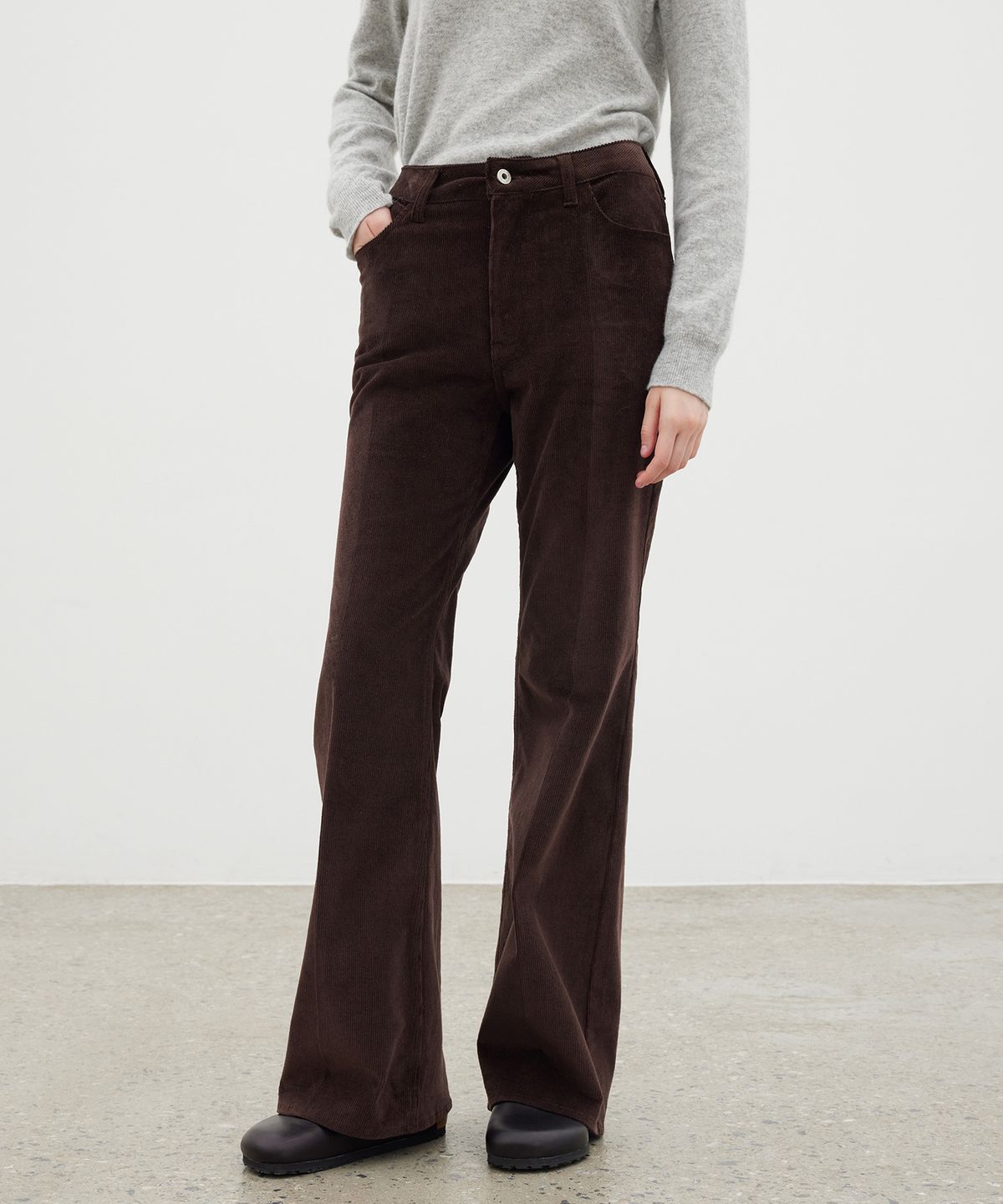 르바(LEVAR) Mellow Corduroy Bootcut Pants - Brownie Brown