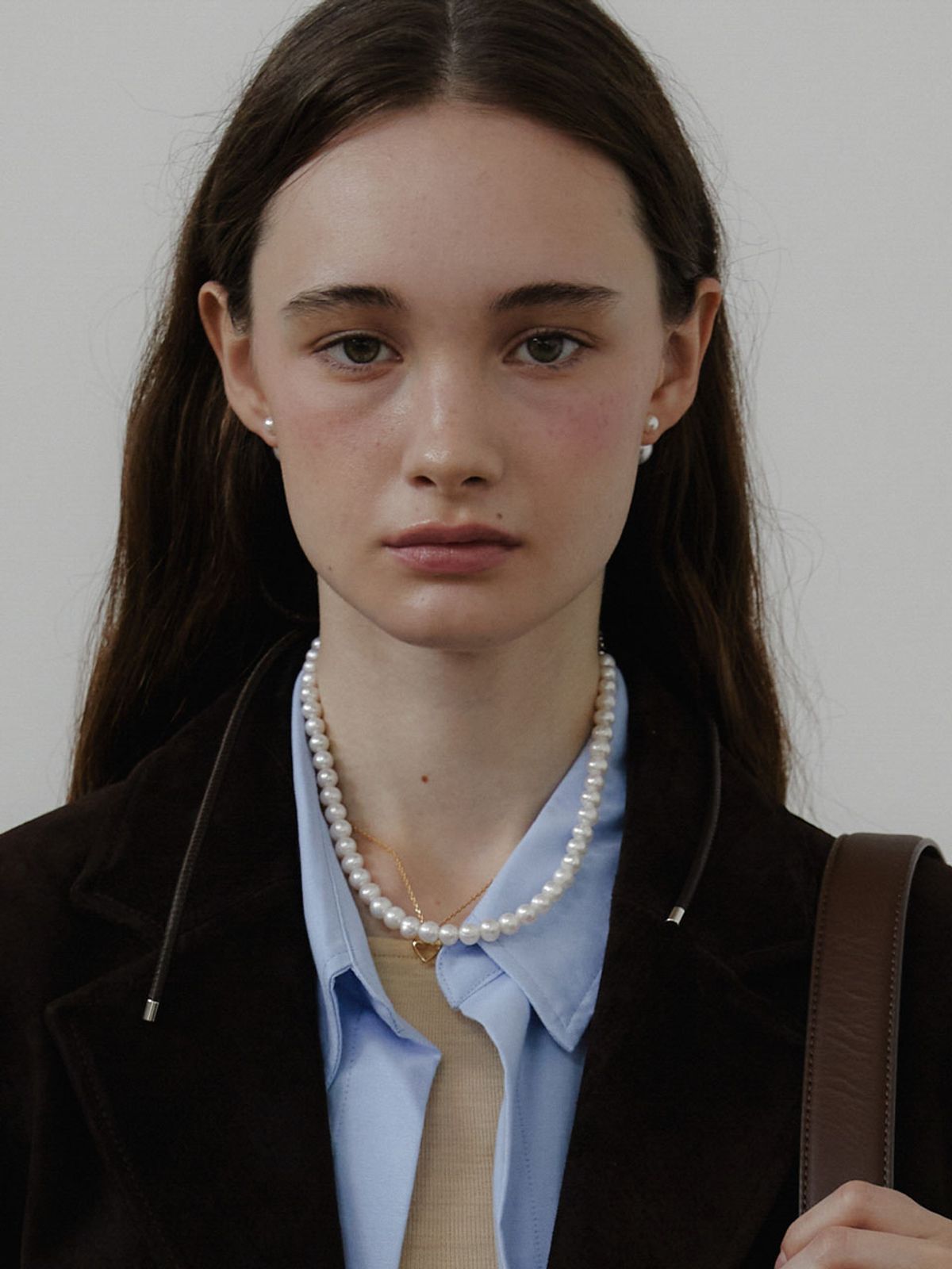 러브미몬스터(LOVE ME MONSTER) Natural Pearl Leather Ribbon Necklace (L243MNK020)