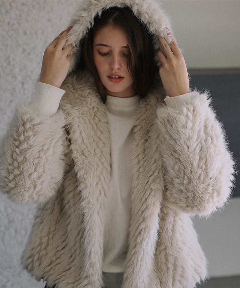 Overfit Hood Fur Jacket [Beige]