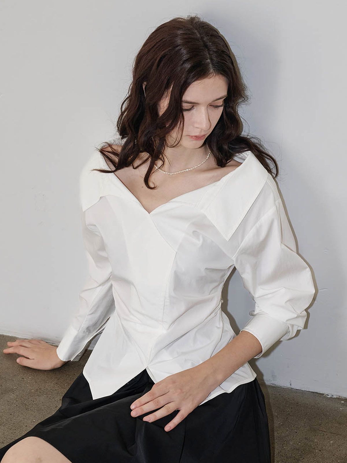 로트르드민(LAUTREDE MIN) Lautre Amanda White Off - shirts