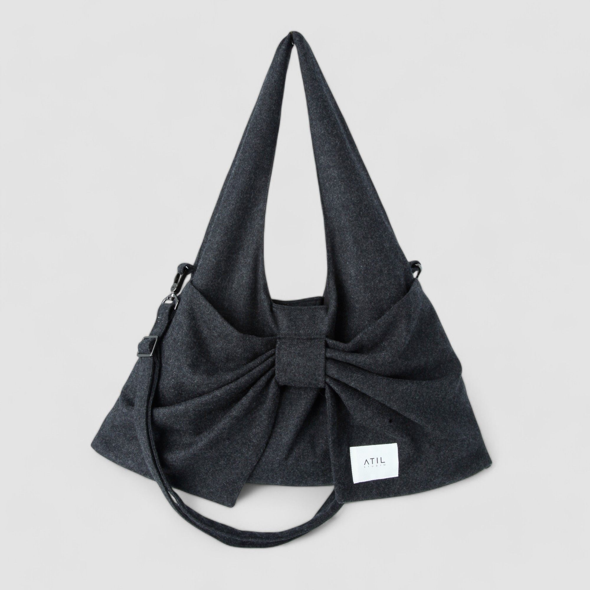 LEATHER POCKET SHIRRING RIBBON BAG BLACK
