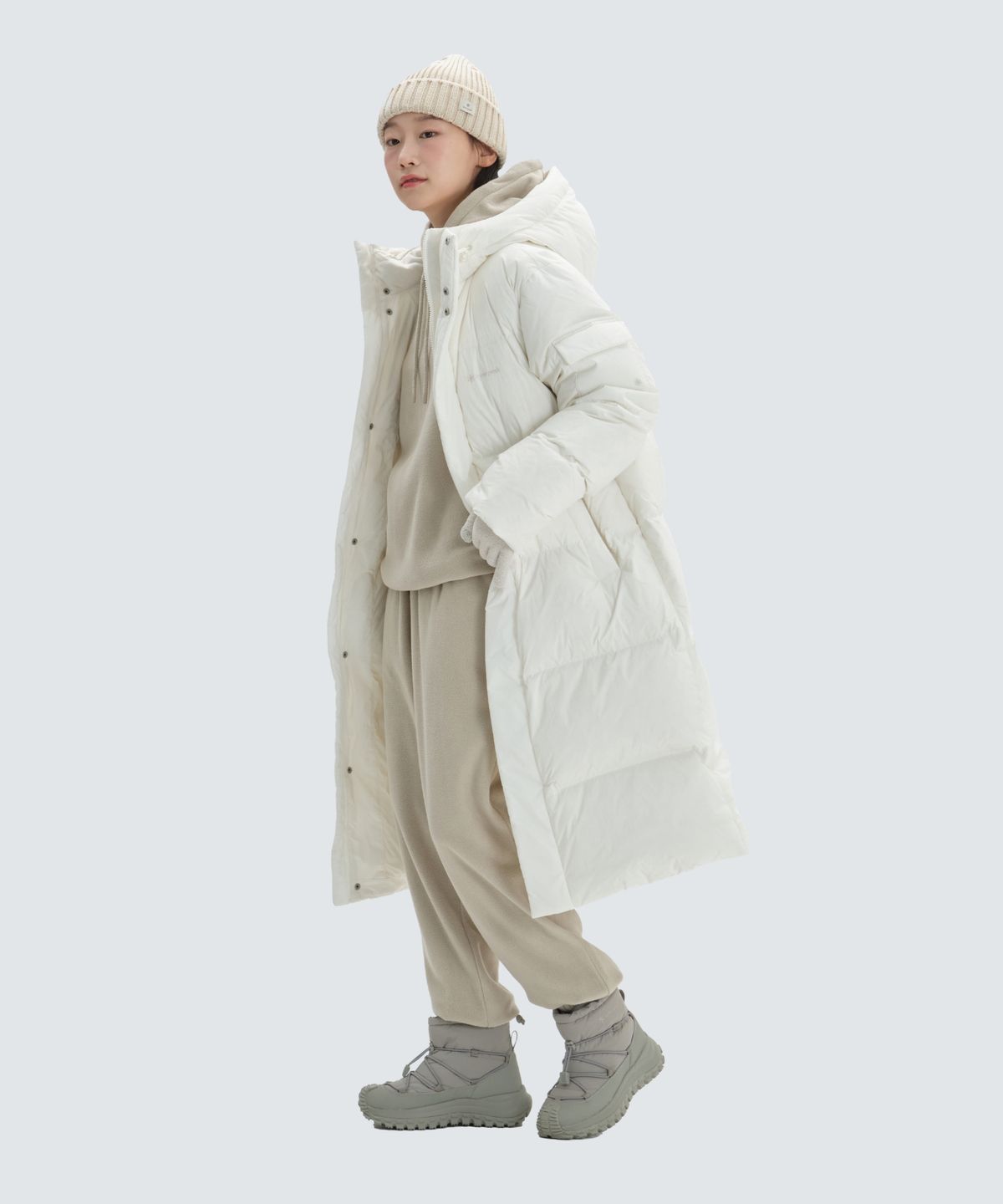 스노우피크 어패럴(SNOWPEAK APPAREL) 퀼팅 롱 다운 자켓 (S24WUFDJ08) Off White